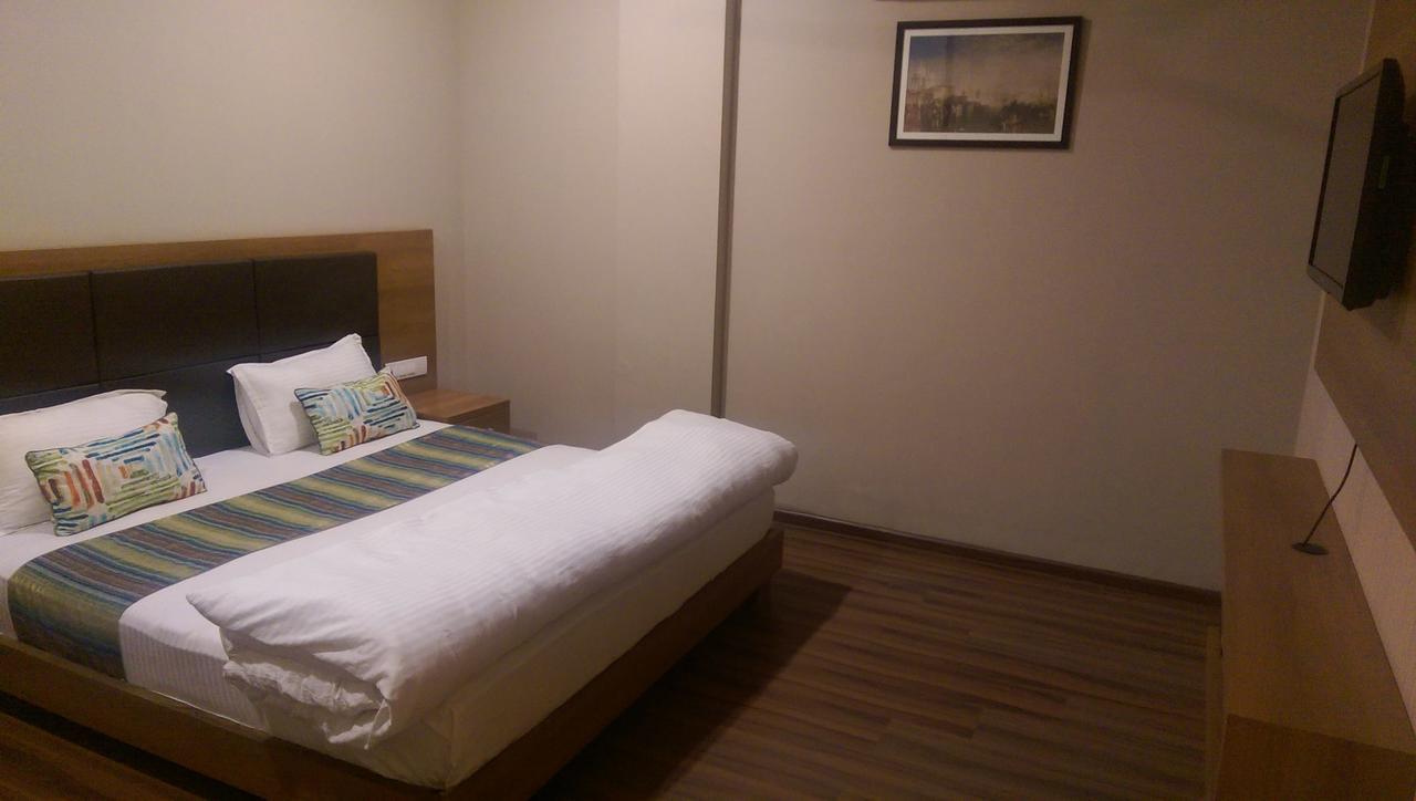 The Premier Hotel โกตา ภายนอก รูปภาพ